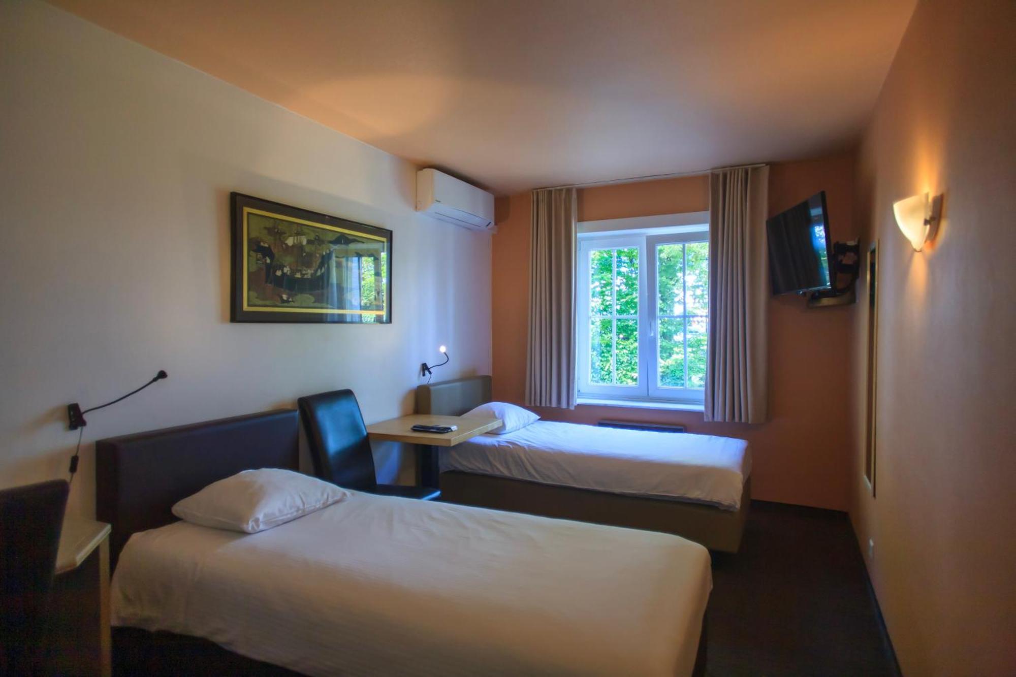 St-Janshof Hotel Waregem Εξωτερικό φωτογραφία