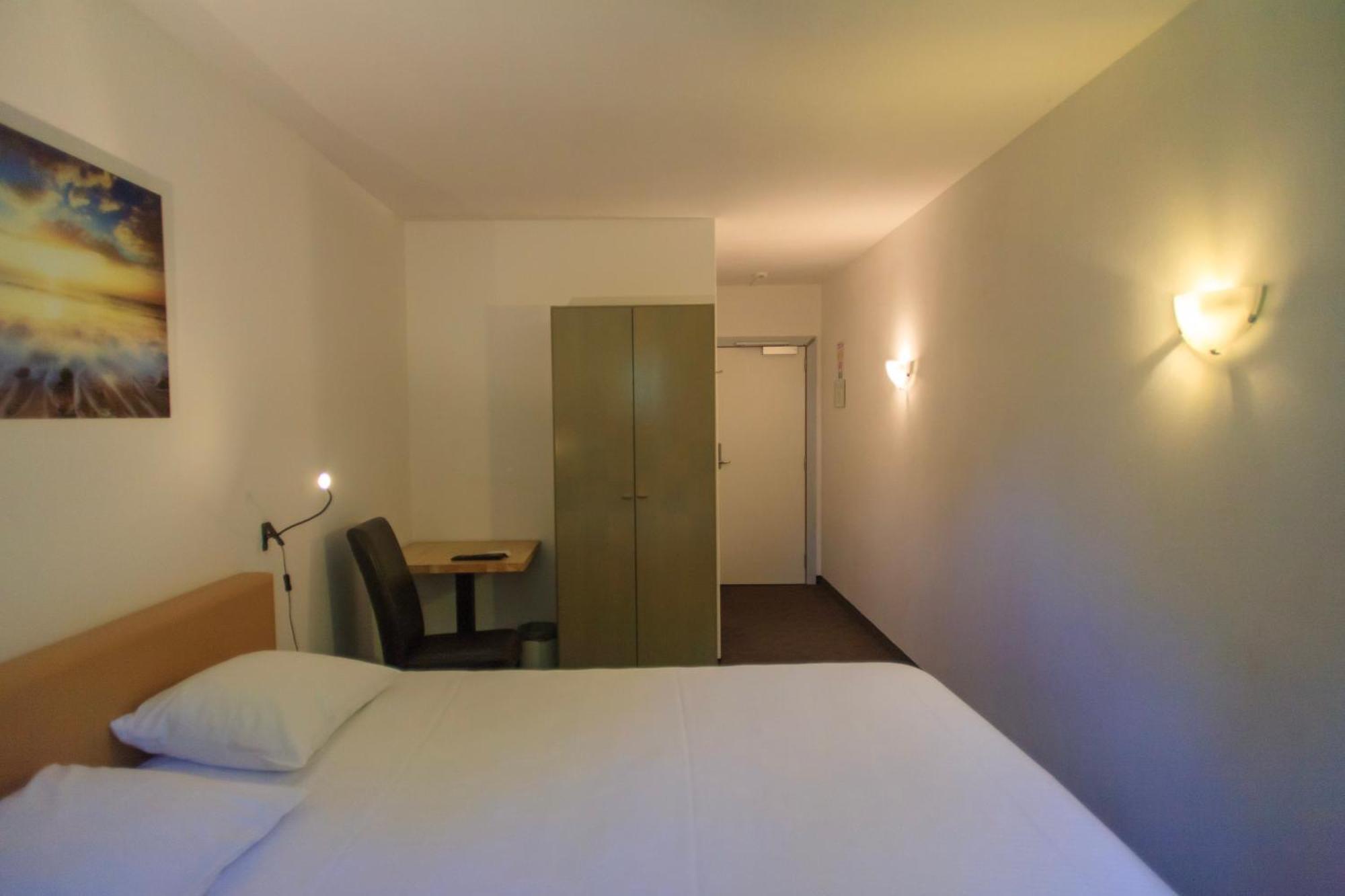 St-Janshof Hotel Waregem Εξωτερικό φωτογραφία